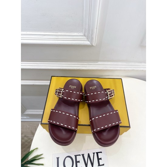 Fendi slippers