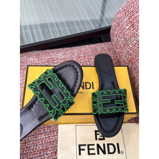 Fendi slippers
