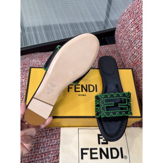 Fendi slippers