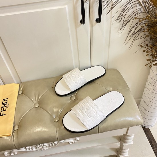 Fendi slippers