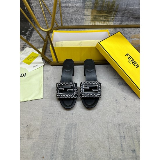 Fendi slippers