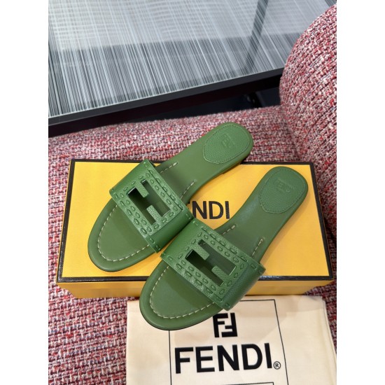 Fendi slippers
