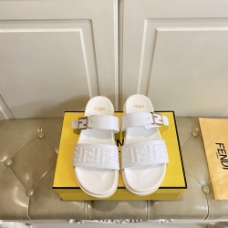 Fendi slippers