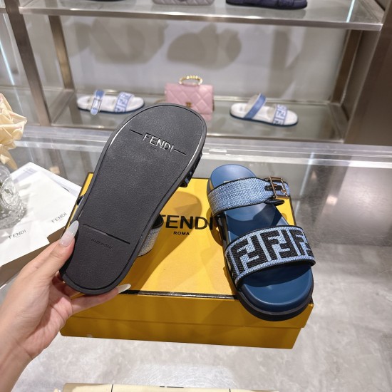 Fendi slippers