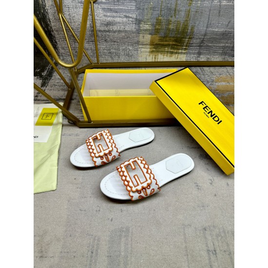 Fendi slippers