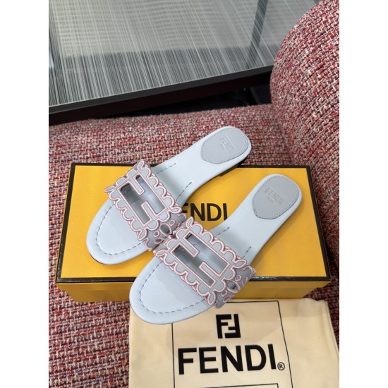 Fendi slippers