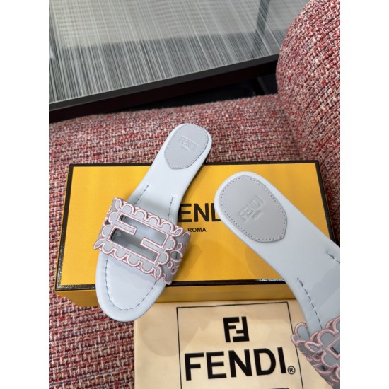 Fendi slippers