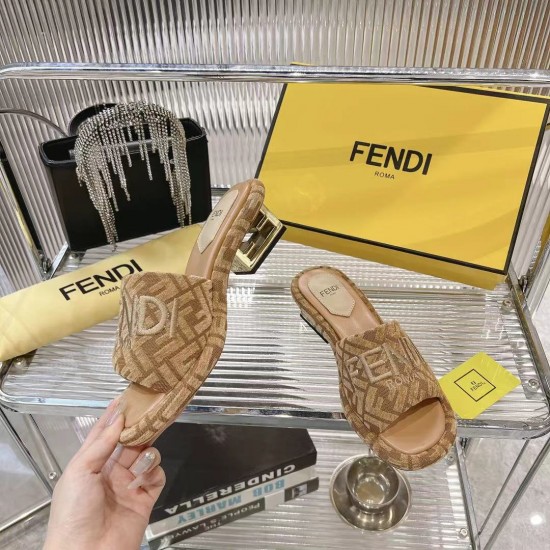 Fendi slippers
