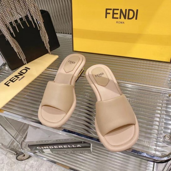 Fendi slippers