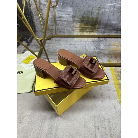 Fendi slippers