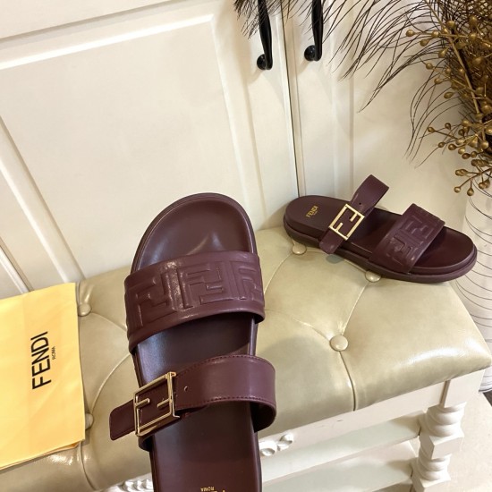 Fendi slippers