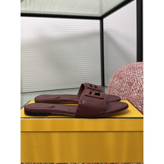 Fendi slippers