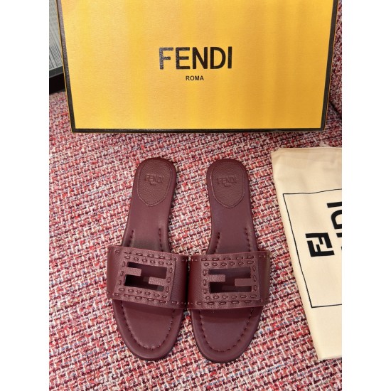 Fendi slippers