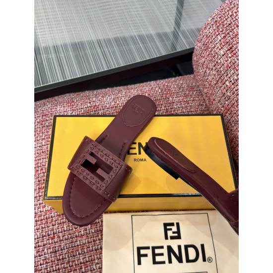 Fendi slippers