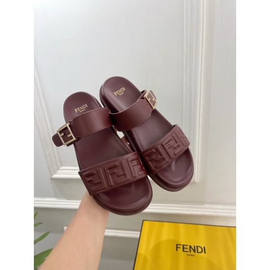 Fendi slippers
