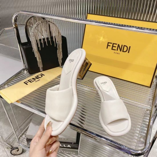 Fendi slippers