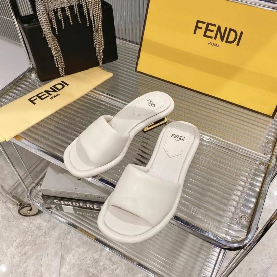Fendi slippers