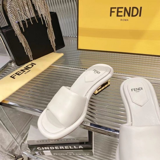 Fendi slippers