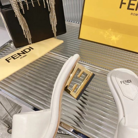 Fendi slippers