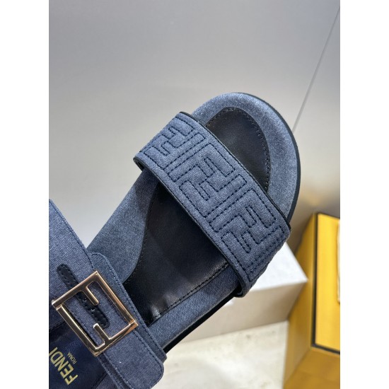 Fendi slippers