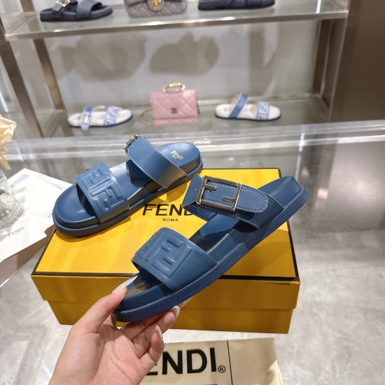Fendi slippers