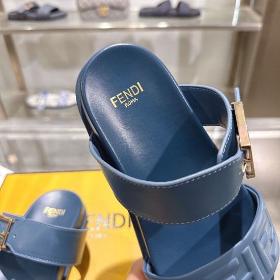 Fendi slippers