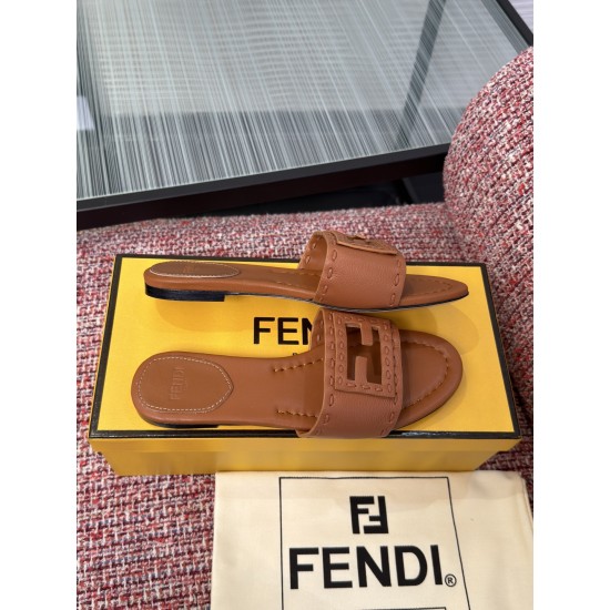 Fendi slippers