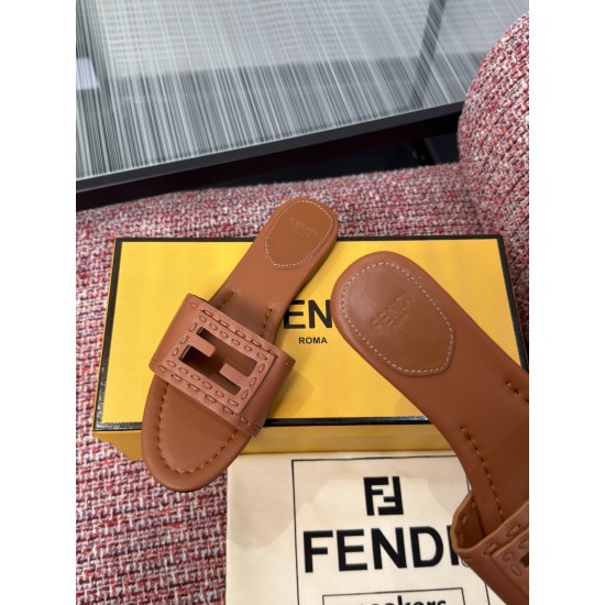 Fendi slippers