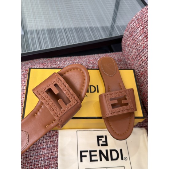 Fendi slippers
