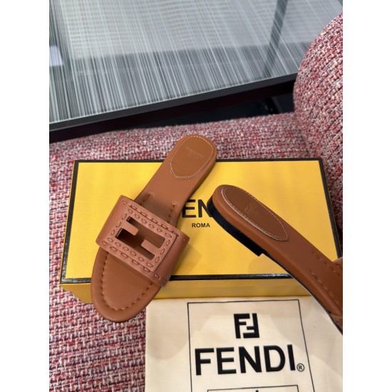 Fendi slippers