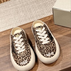 GGDB slippers