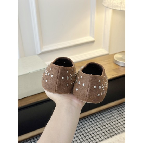 GGDB slippers