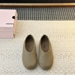 GGDB slippers