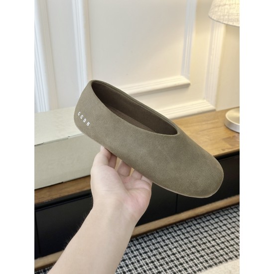 GGDB slippers