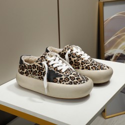 GGDB slippers