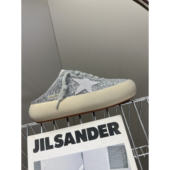GGDB slippers
