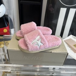 GGDB slippers