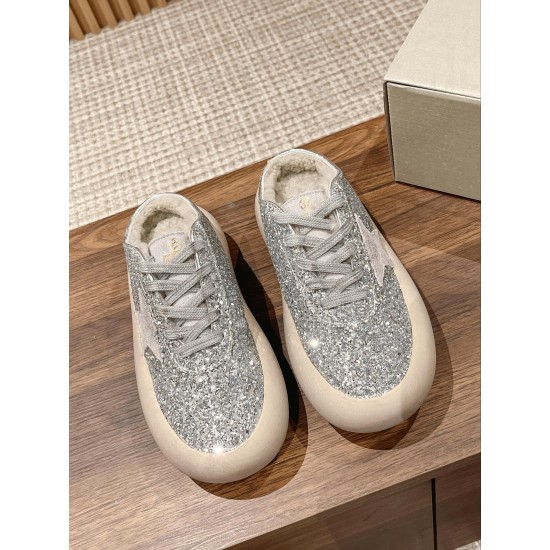 GGDB slippers