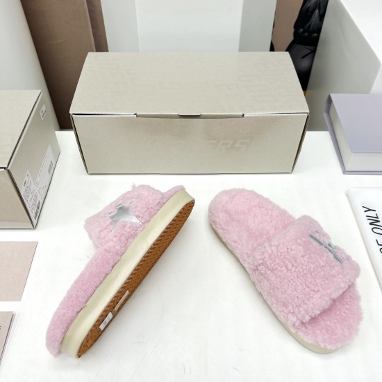 GGDB slippers