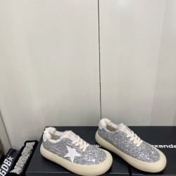 GGDB slippers