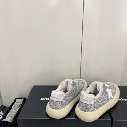 GGDB slippers