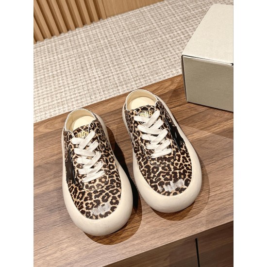 GGDB slippers