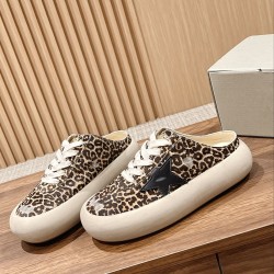 GGDB slippers