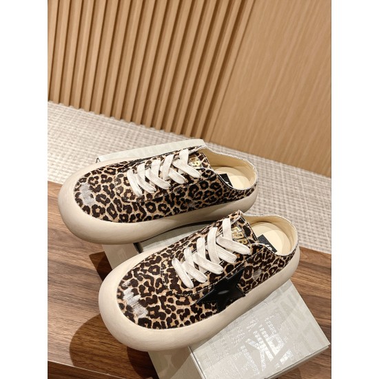 GGDB slippers