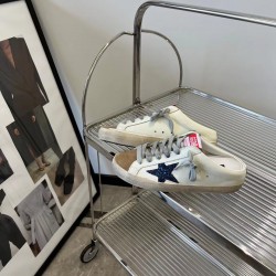 GGDB slippers
