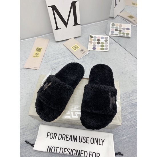 GGDB slippers