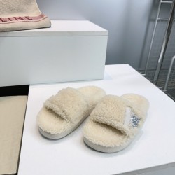 GGDB slippers