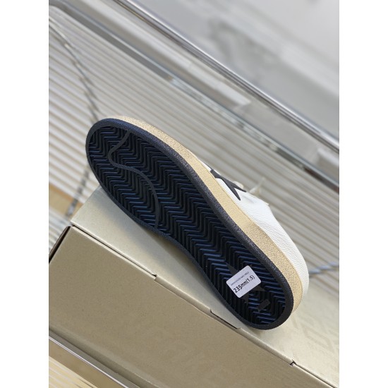 GGDB slippers