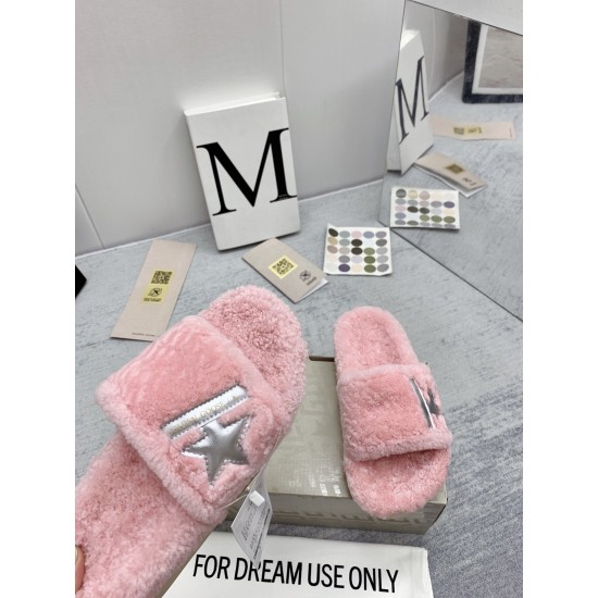 GGDB slippers