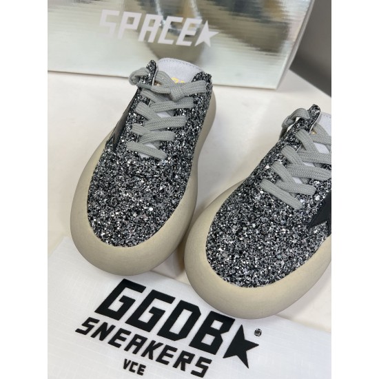 GGDB slippers
